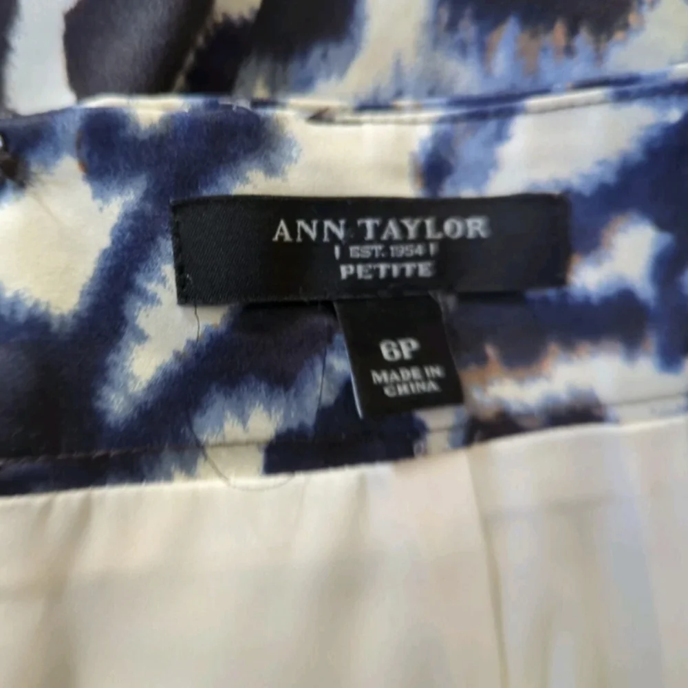 Ann Taylor Pencil Skirt watercolor abstract graphic print blue cream Size 6P